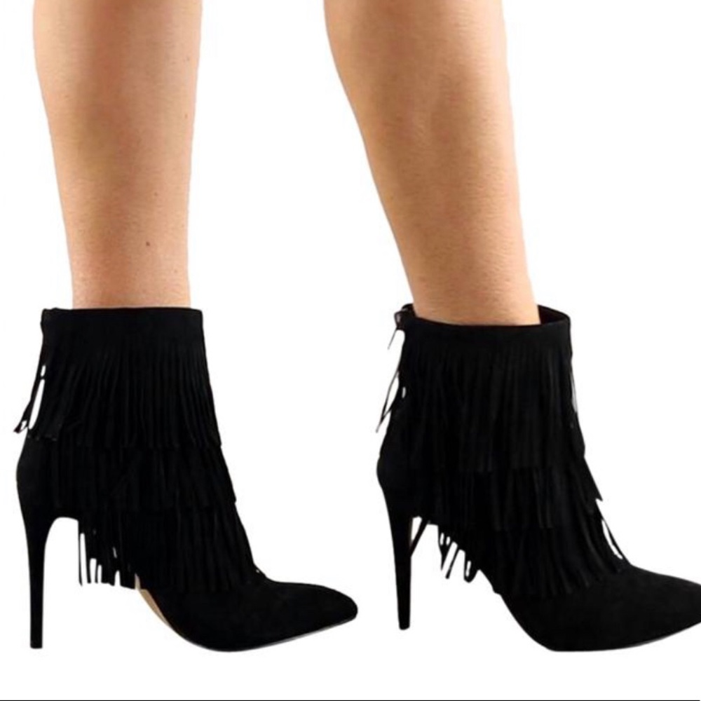 🎉HOST PICK!🎉 Black Suede Fringe Boots By Steve Madden - Picture 8 of 16